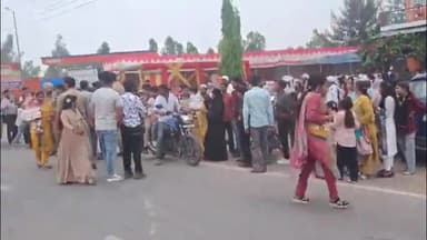 🛑बिजनौर -शादी समारोह में जमकर चले लाठी डंडे, बारातियों को कोल्ड्रिंक ना मिलने पर मारपीट।
#fight #shorts