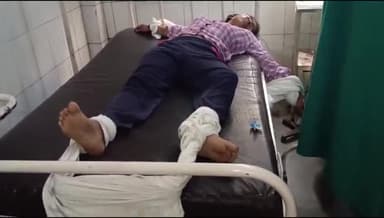 बांसवाड़ा: बालाजी ग्रिन सिटी कॉलोनी में पति-पत्नी के विवाद के बाद पत्नी ने फांसी लगाकर जान देने की कोशिश की, एमजीएच में उपचार जारी