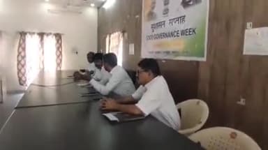 मारवाड़ जंक्शन: मारवाड़ जंक्शन पंचायत समिति पर प्रधान एवं उपखंड अधिकारी की अध्यक्षता में साधारण सभा की बैठक आयोजित