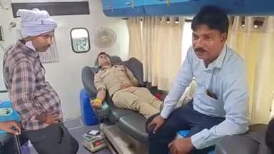 पडरौना: पड़रौना 50 यूपी बटालियन एनसीसी के बालक-बालिका कैडेट्स ने बढ़ाया मानवता का हाथ, रक्तदान कर लोगों के जीवन में बनेंगे सहायक