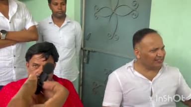 जोकीहाट: पूर्व आईपीएस अधिकारी शिवदीप लांडे मंगलवार को जोकीहाट बाजार पहुंचे