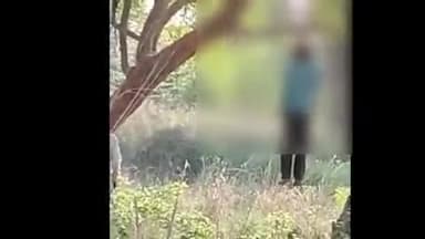 मंझनपुर: अंधावा गाँव के पास ससुराल में पेड़ पर लटकती मिली एक शख्स की लाश, हत्या या खुदकुशी को लेकर पुलिस जांच में जुटी