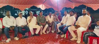 बक्सर विधानसभा क्षेत्र के लालगंज ग्राम में  जदयू  के साथी पप्पू जी के बेटा के  शादी में  जिलाध्यक्ष Ashok Kumar Singh जी के साथ शामिल हुए Ravi Raj, भोला यादव Dharmendra Thakur Brajesh Kumar Yadav एवं गणमान्य साथी 💐💐