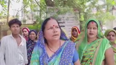 सुल्तानपुर: सुल्तानपुर में नाले पर सीलपट लगाने का विरोध, स्थानीय लोगों ने कलेक्ट्रेट पर किया प्रदर्शन, जान का खतरा