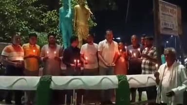 पनागर: त्रिपुरी युवा मोर्चा ने जय जवान जय किसान प्रतिमा के पास पहलगाम आतंकी हमले में मरने वाले पर्यटकों को दी श्रद्धांजलि