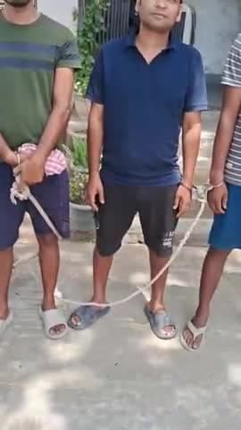 संदेश: गजराजगंज ओपी क्षेत्र से पुलिस ने शराब के नशे में धुत तीन आरोपियों को पकड़ा