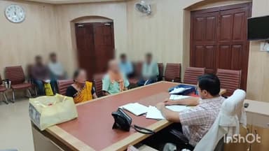 गोरखपुर: SSP ने अपने कार्यालय पर फरियादियों की बारी-बारी से सुनी समस्याएं, संबंधित को समस्याओं के त्वरित निस्तारण के दिए निर्देश