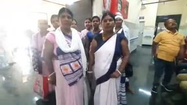 बिहार: गर्मी से बचाव के लिए पीएचसी में आशा कार्यकर्ताओं को दिया गया प्रशिक्षण