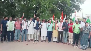 गोड्डा: जम्मू-कश्मीर आतंकवादी हमले के विरोध में गोड्डा कांग्रेस ने निकाला कैंडल मार्च