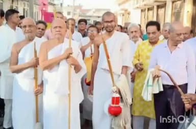 बाली: बाली में जैन आचार्य ने दिया मांगलिक प्रवचन, बैंड-बाजे के साथ नगर में किया प्रवेश