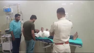 बांसवाड़ा: बारी गांव के पास बाइक लेकर जा रहे अधेड़ की बाइक नहर में गिरी, लगी चोट, एमजी अस्पताल में उपचार जारी