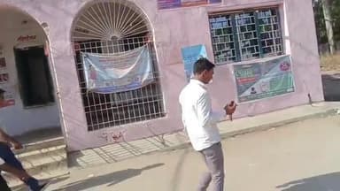 प्रतापपुर: विश्व मलेरिया दिवस पर प्रतापपुर में निकली प्रभात फेरी