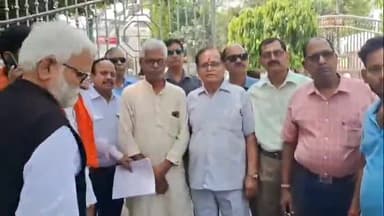 बरेली: महानगर सद्भावना जनकल्याण समिति ने डीएम कार्यालय पहुंचकर पहलगाम में हुए आतंकी हमले के विरोध में ज्ञापन दिया