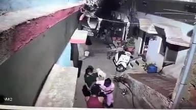 जबलपुर: हनुमानताल थाना क्षेत्र में पति-पत्नी के साथ जेठ व जेठानी ने की मारपीट, दंपति ने SP को आवेदन देकर की कार्रवाई की मांग