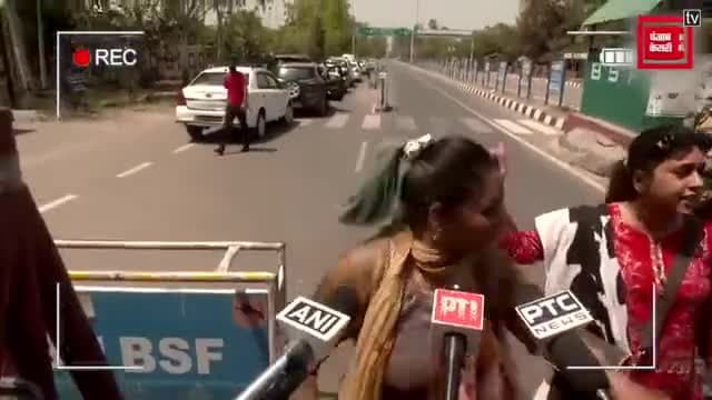 पाकिस्तानी महिलाओं ने वाघा बॉर्डर पर जमकर काटा बवाल, चिलाचिला कर सरकार से लगाई गुहार #Wagahborder #INDIA