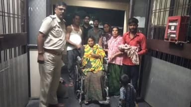 दलौदा: बस में सफर के दौरान प्रगति चौराहे पर महिला को लेबर पेन हुआ, बस में ही बच्चे का जन्म हुआ