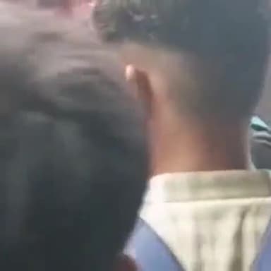 कानपुर: महानंदा एक्सप्रेस के M3 एसी कोच का एसी खराब, कानपुर सेंटर पर ट्रेन रोककर यात्रियों ने किया हंगामा, की गई शिकायत