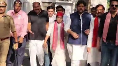 कोल: अलीगढ़ में सपा सांसद रामजीलाल सुमन पर हुए हमले के बाद SSP आवास पहुंचे सपा कार्यकर्ता, की कार्रवाई करने की मांग