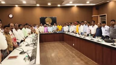 ओरमांझी: रांची प्रेस क्लब में घासी समाज के बुद्धिजीवियों ने अनुसूचित जनजाति में शामिल करने की मांग पर चर्चा की