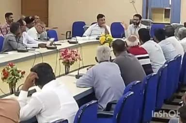 बाली: बाली में खाद्य सुरक्षा योजना से अपात्र लोगों को हटाने की तैयारी, राशन डीलरों की बैठक, 30 अप्रैल तक नाम हटाने की बात