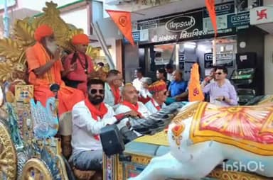 रानी: रानी मे खेतेश्वर जयंति पर निकाली गई वाहन रैली, मेन बाजार से व्यापारियों ने बरसाए फूल और लगाए जयकारे