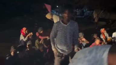 पीलीभीत: मढ़ा खुर्द कलां के बिलबुझीया गांव में अज्ञात कारणों से लगी आग, 23 परिवार बेघर, सिख समुदाय ने की सेवा