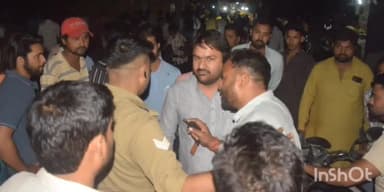 बागपत: होली चौक बागपत पर ठेली हटाने को बोलने पर BJP किसान मोर्चा के पदाधिकारियों से हुई हाथापाई, भाजपाइयों ने किया हंगामा