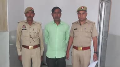 अमरोहा: कोर्ट के आदेश पर फरार चल रहे वारंटी को अमरोहा नगर कोतवाली पुलिस ने किया गिरफ्तार