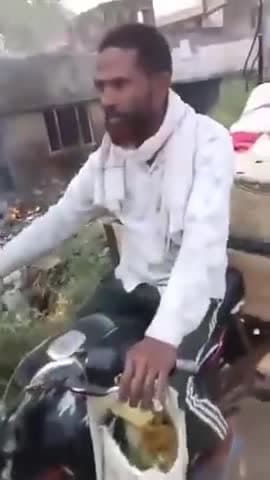 यूपी : गाजियाबाद में फेरी लगाकर सामान को बचने वाले मुस्लिमों को धमकाने/भगाने के मामले में पुलिस ने अरुण, अमित, वंश, मोनू