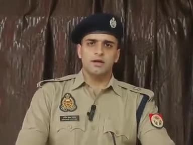 सपा सांसद रामजीलाल सुमन के काफिले पर हमले का मामला –

अलीगढ़ के SP सिटी मृगांक शेखर पाठक ने कहा– थाना गभाना पर FIR दर्ज