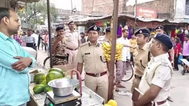 इसुआपुर: इसुआपुर बाजार में पैसे के लेनदेन को लेकर हुई मारपीट मामले में जांच करने पहुंचे वरीय एसपी