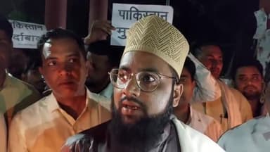 Pahalgam Terror Attack के विरोध में मुश्लिम नौजवान कमिटी लातेहार ने निकाला कैंडल मार्च! #latehar #pahalgam