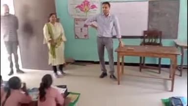 सिराथू: सौरई खुर्द उच्च प्राथमिक विद्यालय में डीएम ने बच्चों को पढ़ाया, सिराथू बैंक में जाकर ली योजनाओं की जानकारी