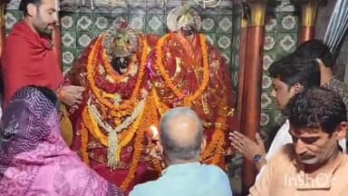 आरा: राज्यसभा के उप सभापति ने सपत्नीक आरण्य देवी दरबार में टेका मत्थ, बीजेपी सांसद सिग्रीवाल ने भी माता के मंदिर में की पूजा