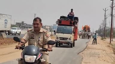 धनौरा: परशुराम जयंती के उपलक्ष में गजरौला शहर में धूमधाम से निकाली गई शोभायात्रा, पुलिस रही तैनात