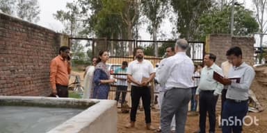 बागपत: DM अस्मिता लाल ने मीतली अस्थाई गौशाला का निरीक्षण कर व्यवस्थाओं का गहनता से अवलोकन किया