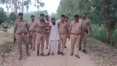 बरेली: भोजीपुरा थाना पुलिस ने गोकशी की घटना में शामिल 25,000 के इनामी बदमाश को मुठभेड़ में किया गिरफ्तार