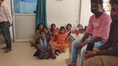 कटिहार: सदर अस्पताल की सफाई का जिम्मा जीविका को मिलने पर पुराने सफाई कर्मचारियों ने डीएस का किया घेराव