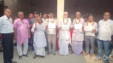 हिलसा: दस्तावेज नवीस संघ हिलसा के अध्यक्ष विजय कुमार शर्मा उर्फ विजय सिंह, सचिव विजय कृष्ण प्रसाद बने