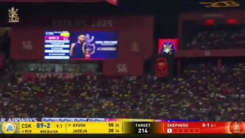 Power-packed! 6️⃣
#AyushMhatre is cruising through the chase for #CSK, finding the boundary with ease! #Csk