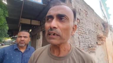 रामपुर: राम रहीम ओवरब्रिज के नीचे दुकानों को तोड़े जाने से नाराज दुकानदार ने कहा- अब हमें न्याय का भरोसा नहीं है