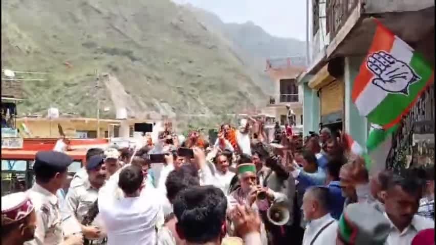शिलाई: शिलाई पहुंचे शिक्षा मंत्री और उद्योग मंत्री