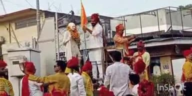 सोहागपुर: भगवान चित्रगुप्त जयंती पर कायस्थ समाज ने गांधी जी की प्रतिमा पर माल्यार्पण किया