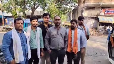 कटनी नगर: कटनी: घंटाघर के मंदिर के सामने शराब दुकान हटाने की मांग, बजरंग दल करेगा कलेक्ट्रेट में सद्बुद्धि यज्ञ