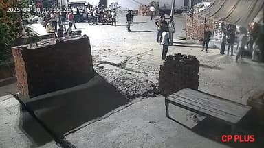 धनौरा: गजरौला के मोहल्ला तिगरिया भूड़ में पुराने विवाद के चलते दो परिवारों के बीच हुई मारपीट व पथराव, घटना का वीडियो हुआ वायरल