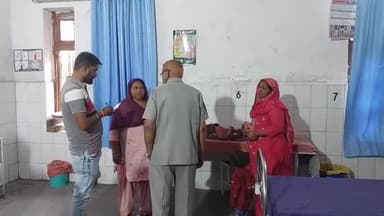 पीलीभीत: गांव केसरपुर कला के ईंट भट्ठे के पास खेल रही मासूम बच्ची पर सियार ने किया हमला, अस्पताल में कराया गया भर्ती