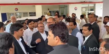 बागपत: जिला बार एसोसिएशन के महामंत्री कल्याण सिंह पर फायरिंग मामले में कार्रवाई को लेकर अधिवक्ताओं ने SP से की शिकायत