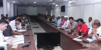 सोहागपुर: ग्रीष्मकालीन खेल प्रशिक्षण 12 मई से शुरू, कलेक्ट्रेट में बैठक संपन्न