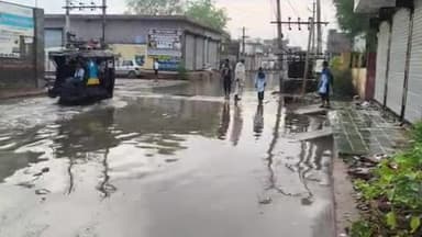 अनूपगढ़: अनूपगढ़ में तेज आंधी और बारिश के कारण मुख्य बाजार स्थित दुकानों में घुसा पानी, विद्यार्थियों को हुई समस्या
