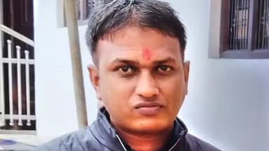 लाडपुरा: कोटा कापरेन मार्ग पर अडिला नहर के निकट कार और मोटरसाइकिल की भिड़ंत में एक की मौत, शव मोर्चरी पर